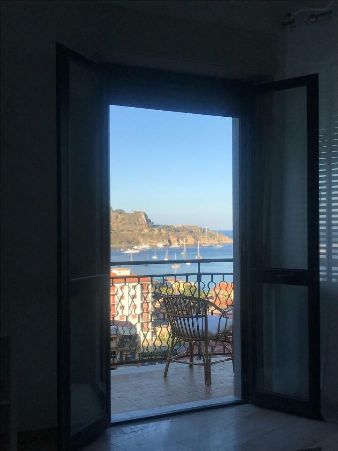 Baia Taormina Apartment جيارديني ناكسوس المظهر الخارجي الصورة